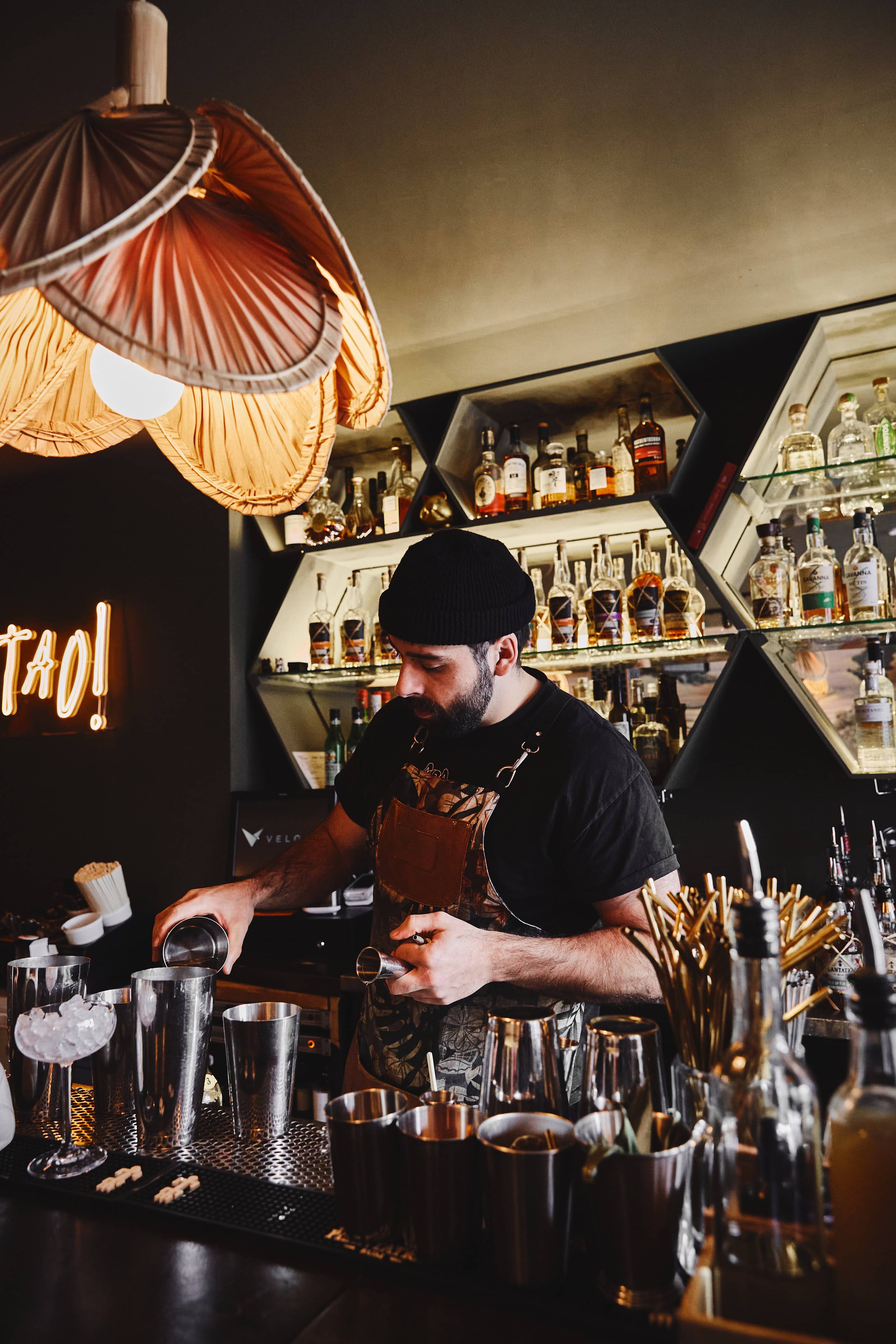 CHEZ TAO - BAR AMBIANCE - Noémie Ducharme