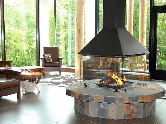 Don-Bar-Custom-Fireplace-9-scale_max-555x800